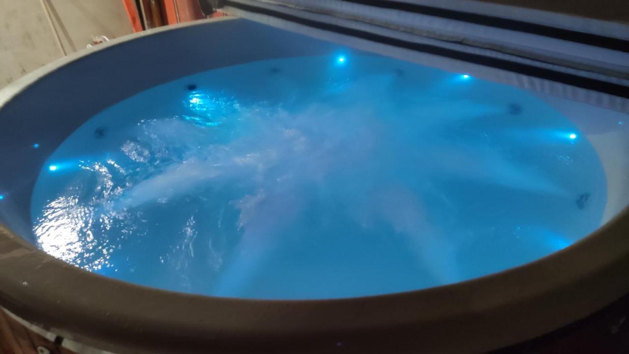 הוילה Staszow  Klimatyzacja, Balia, Jacuzzi Dobry Dom I מראה חיצוני תמונה